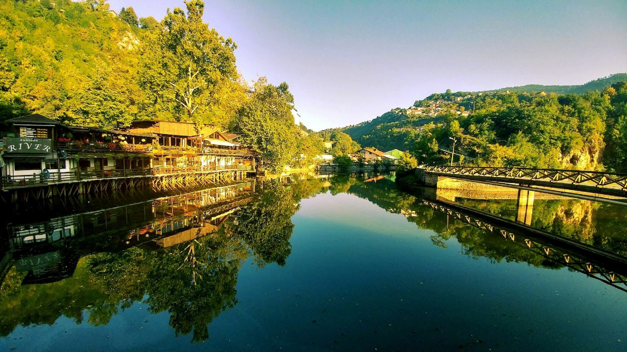Pansion River Сараево Екстериор снимка