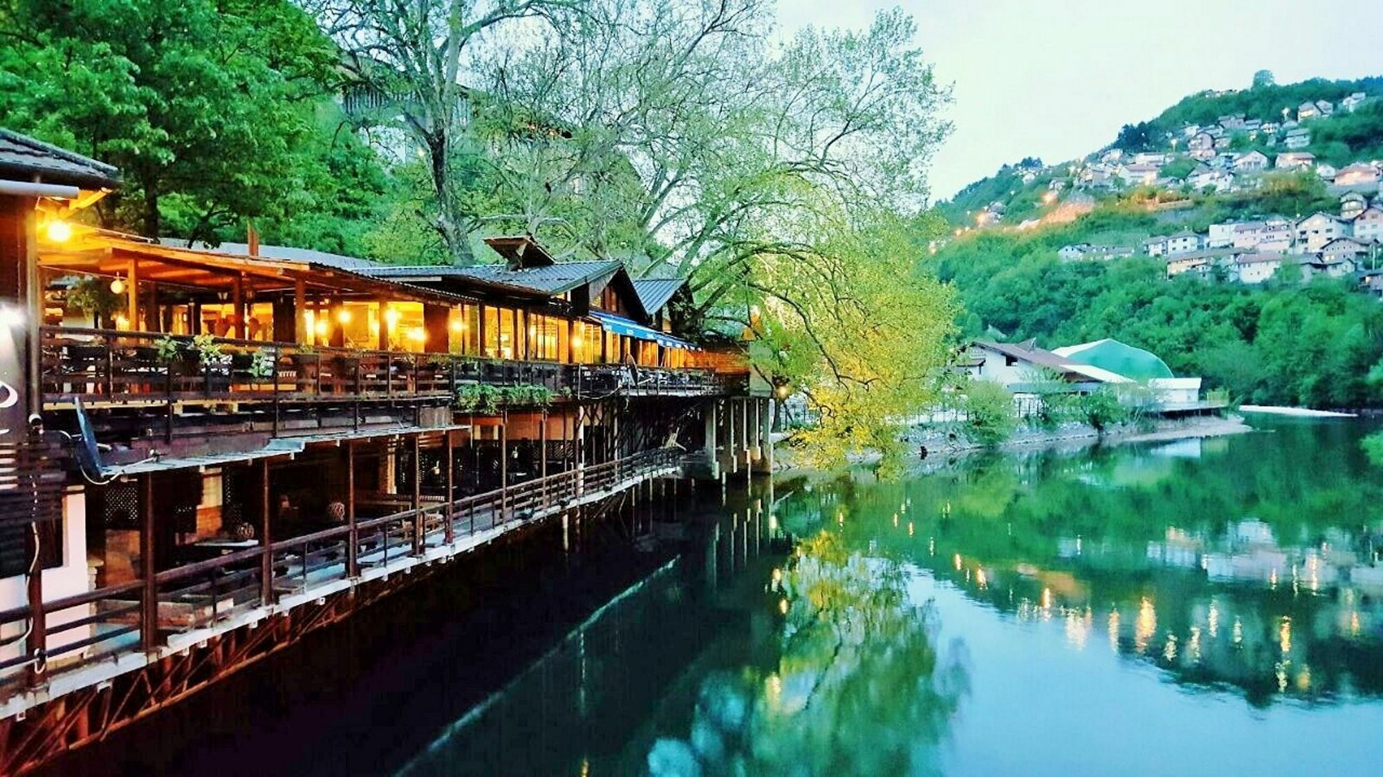 Pansion River Сараево Екстериор снимка